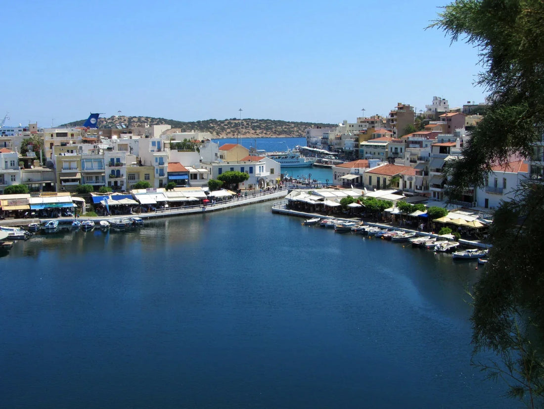 Voulismeni ežeras ir Agios Nikolaos miestas Kretoje