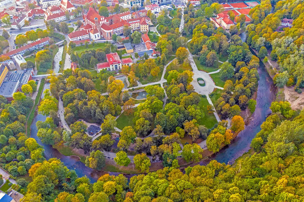 Bernardinų sodas ir Vilniaus senamiestis iš aukštai